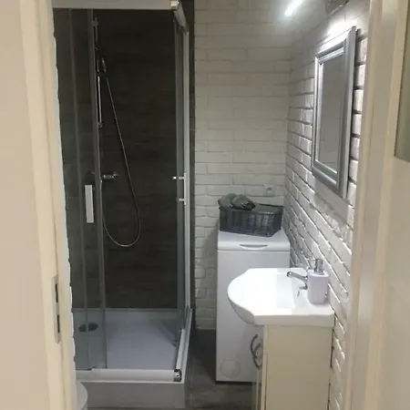 アパート Apartament Maia