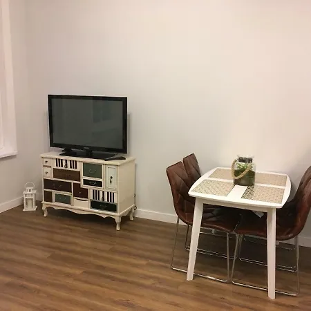 アパート Apartament Maia